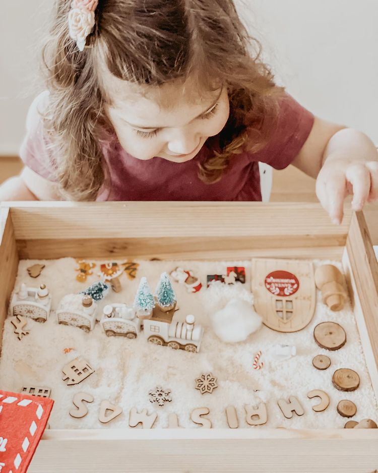 Christmas Themed Sensory Bin with Tray
